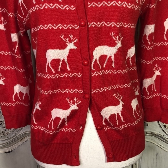 Forever 21 Festive Vintage Look Reindeer Print Red And White Cardigan Sweater - Picture 5 of 5